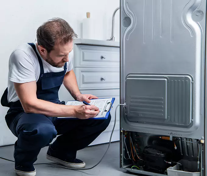 Why Vista, CA Homeowners Choose Vista Appliance Pro for Refrigerator Leak Repair?